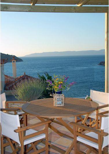 Birds Bay Resort Petra  Zimmer foto